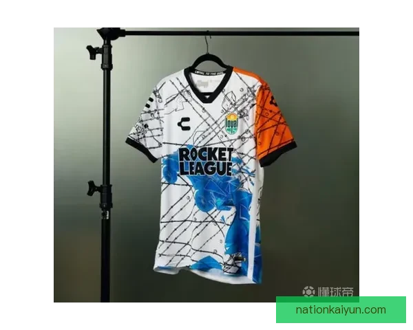 豪门球衣发布引发球迷热议，各大球队设计理念备受关注